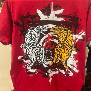 Victorious t shirt size small in GUC